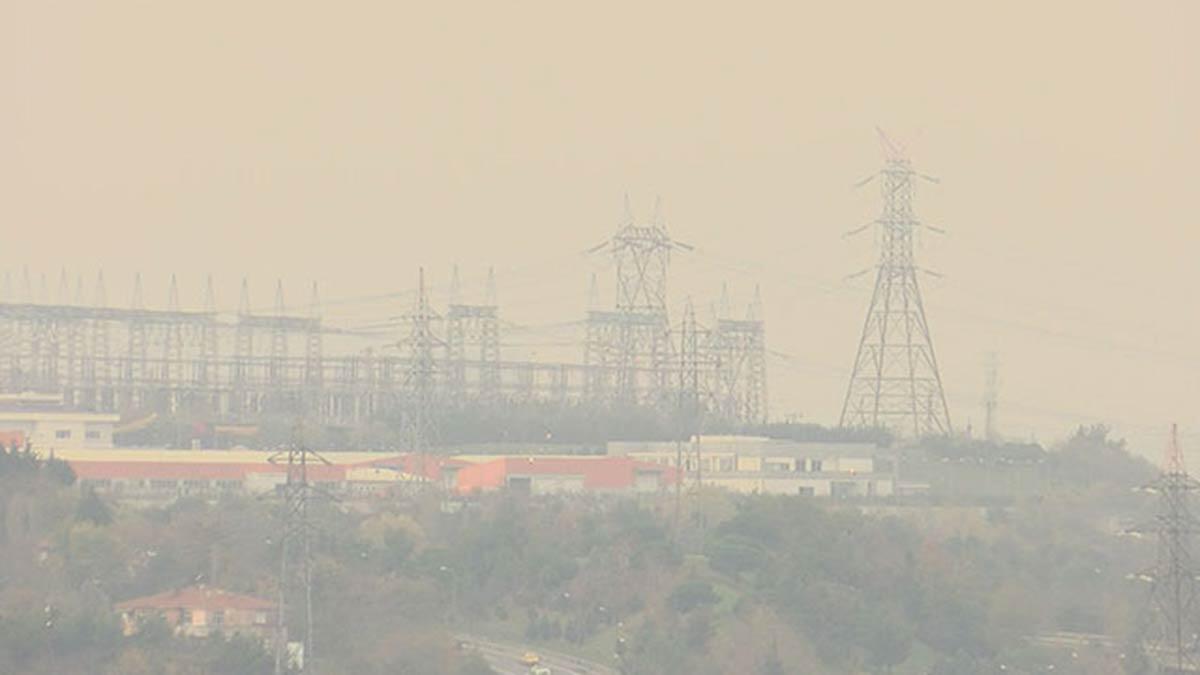 Uzman Dr. Yaşar, "Hava kirliliğinin sarı nokta hastalığına yol açtığı ve sarı nokta sebebiyle 300 milyon insan körlükle karşı karşıya kalabilir" dedi.