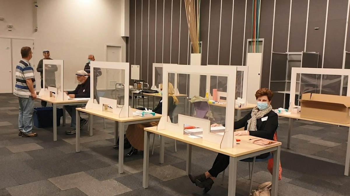 Başbakan Mark Rutte zaferle çıktı