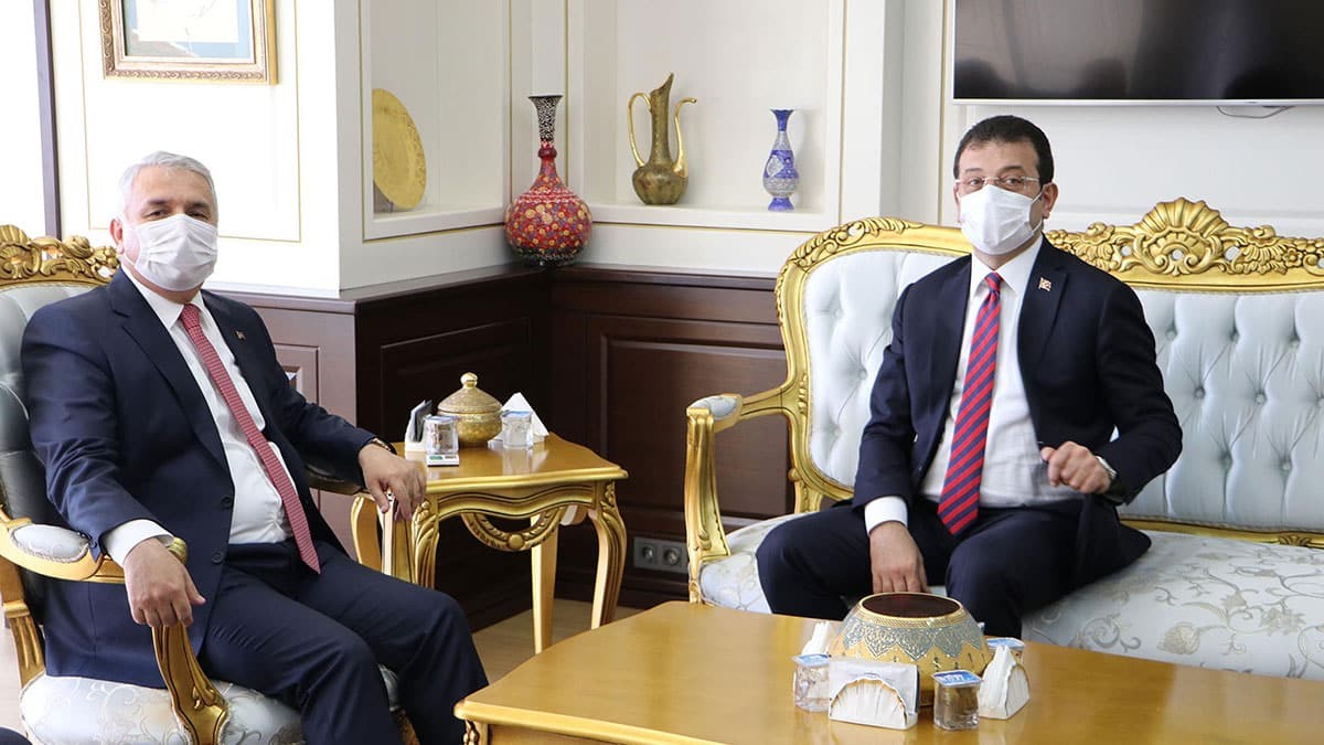 Türkiye'nin her konusuna yerel yönetimler muhatap