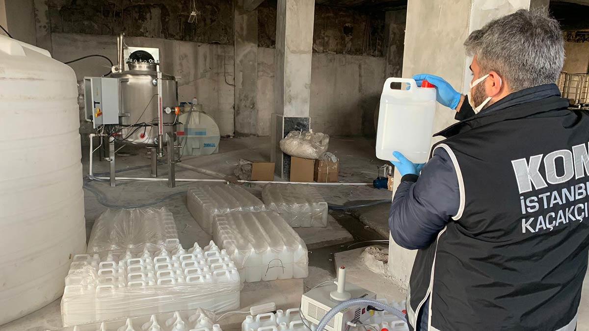 İstanbul'da 5 ton etil alkol ele geçirildi