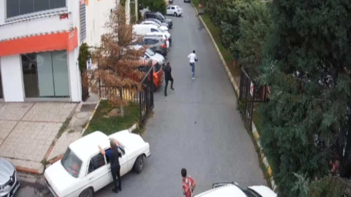 Kapkaç yapan 4 şüpheli yakalandı