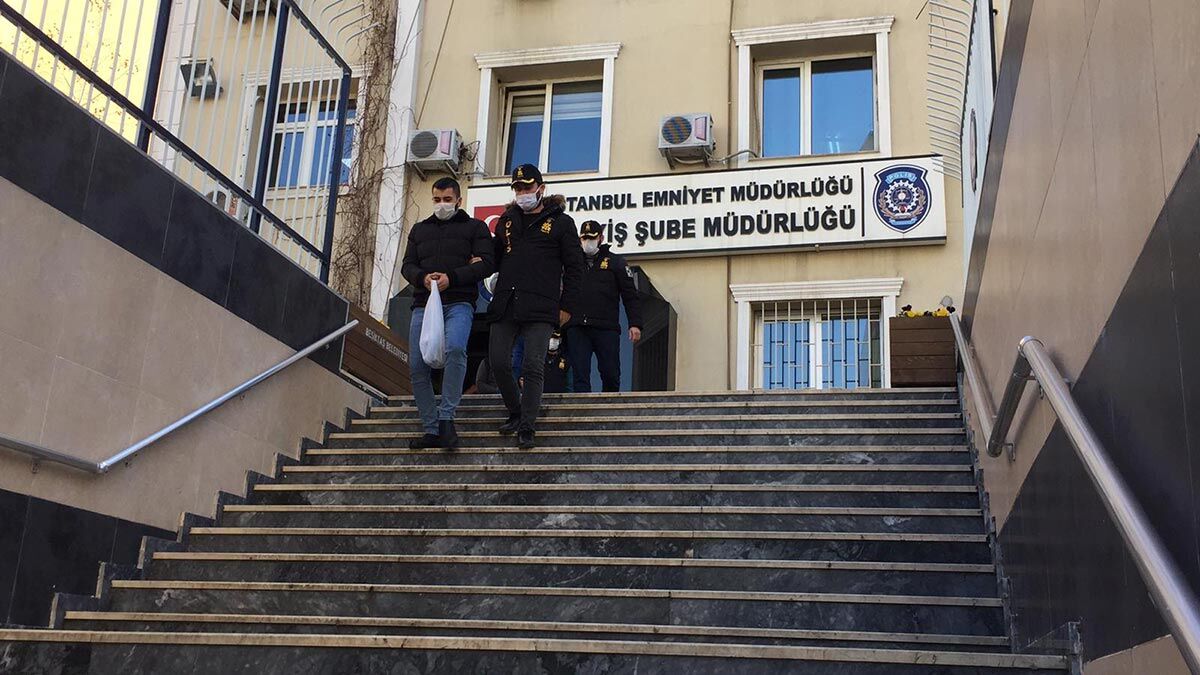 Kapkaç yapan 4 şüpheli yakalandı