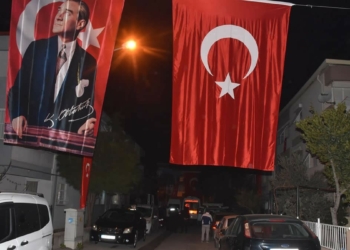 İzmir'e iki şehit ateşi düştü