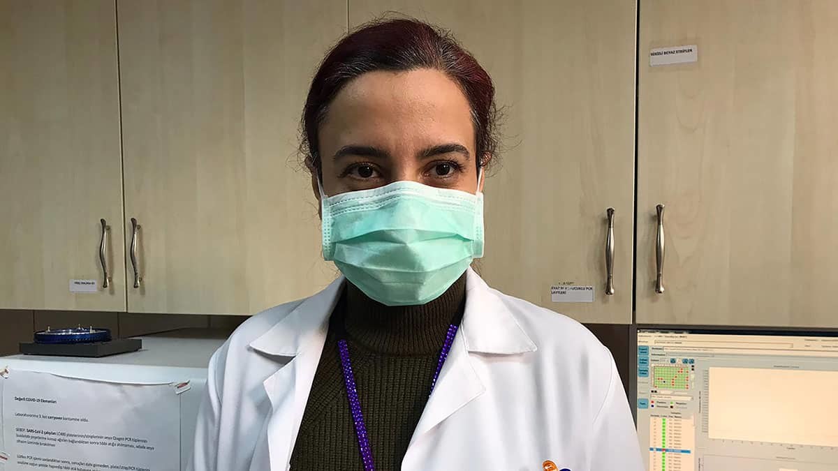 Prof. Dr. Faruk Aydın ve ekibi, vakaların en yüksek olduğu Samsun, Ordu, Giresun, Trabzon ve Rize’den toplanacak Covid-19 örneklerinde, dünyada daha önce tanımlanmamış ve bölgeye özgü yeni bir mutant virüs olup olmadığını araştıracak.