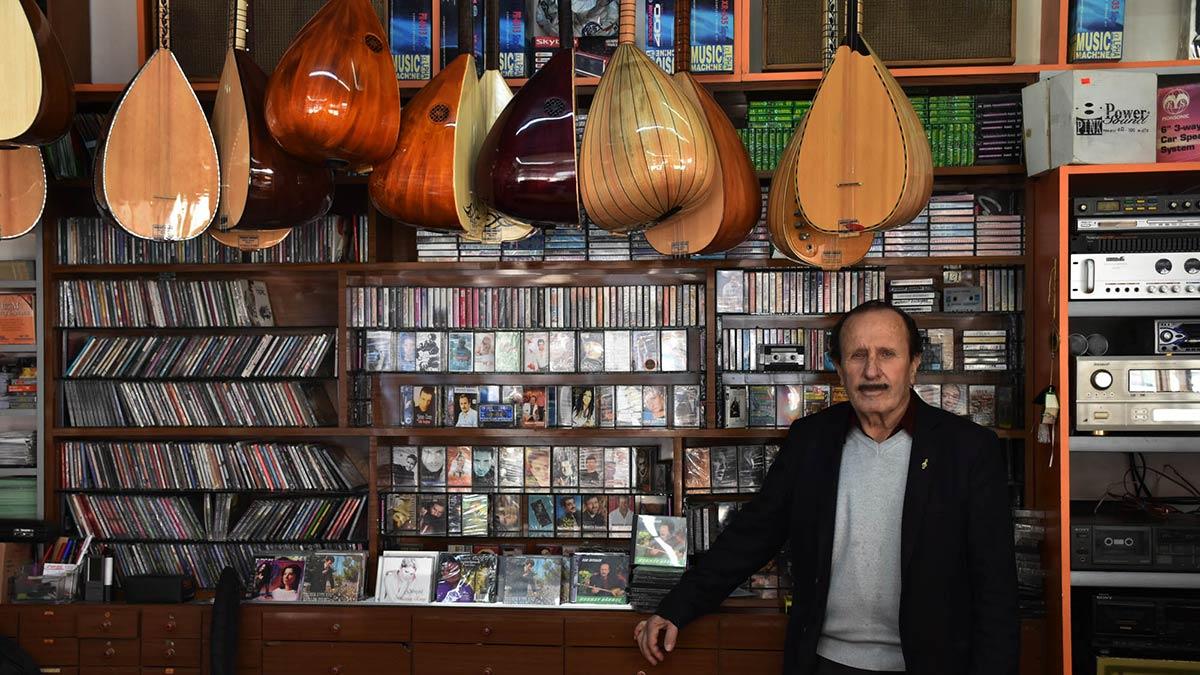 Kasetler tarih olsa da mesleğinden kopamıyor