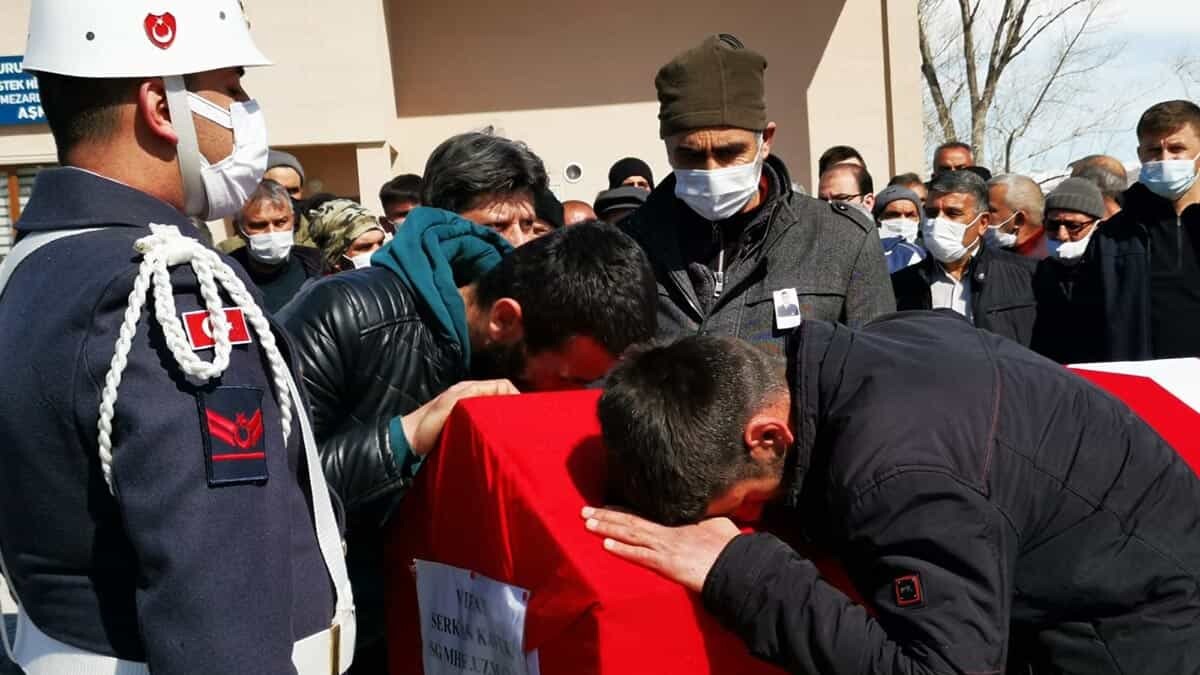 Serkan Kavuk son yolculuğa uğurlandı