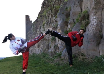 Kick boksçu kardeşler turnuvaya hazırlanıyor