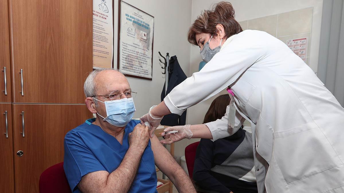 Kılıçdaroğlu koronavirüs aşısının ikinci dozunu oldu