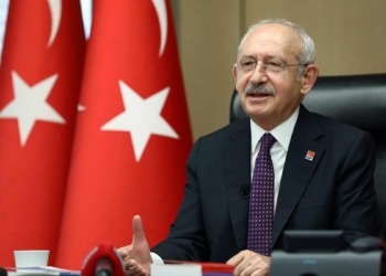 300 bin genç Türkiye'nin kaderini belirleyecek