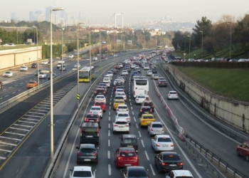 Kısıtlamasız ikinci Cumartesi İstanbul trafiği