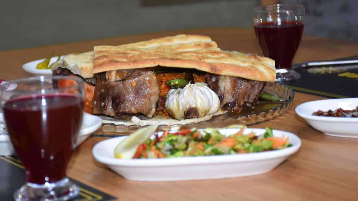 Pöç yemeğine yoğun talep