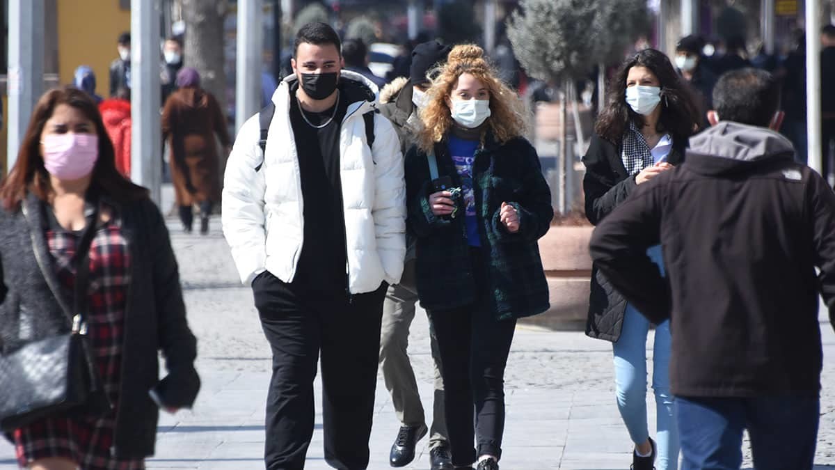 Aşıyla birlikte gevşeme oldu