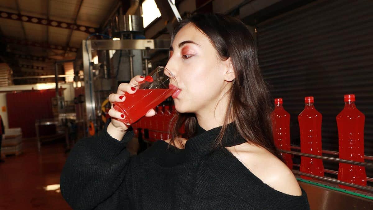 Turşu suyunu ambalajlayıp raflara getirdik