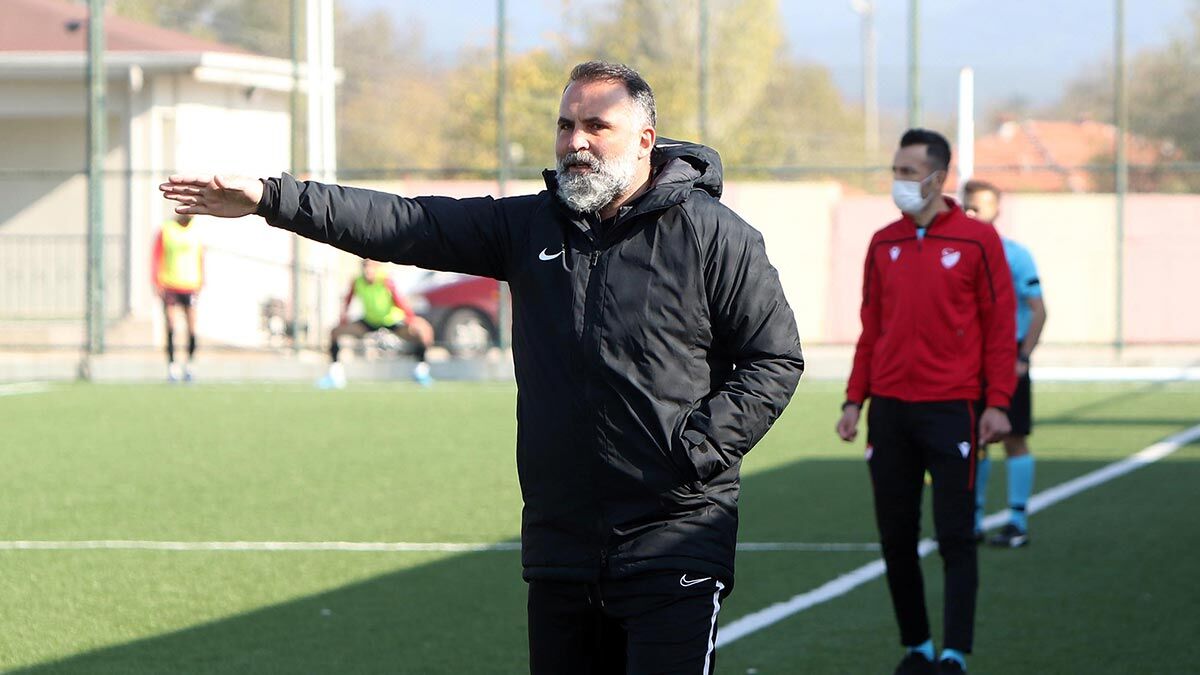 Manisaspor Bülent Ataman'la yollarını ayırdı