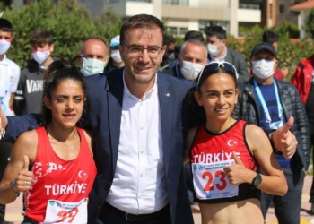 Meryem Bekmez rekorunu yeniledi