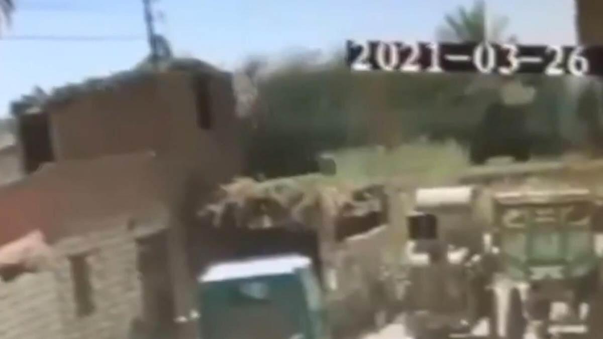 Mısır'da tren kazasına ait anlar kamerada!