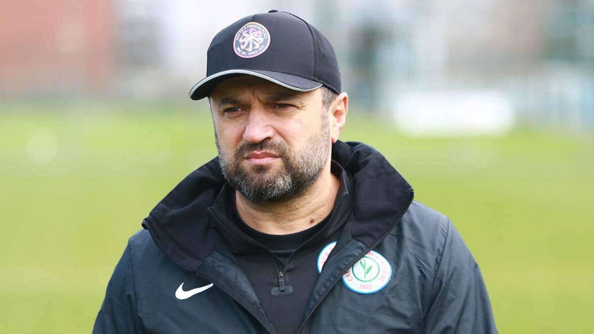 "Bu takımı Mourinho gelse kurtaramaz" diyen Marius Sumudica'nın ardından teknik direktör olarak göreve başlayan Bülent Uygun çıktığı iki maçta 6 puan almayı başardı.