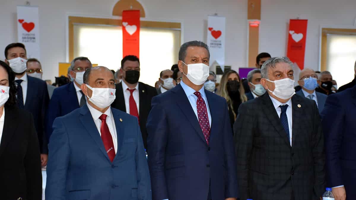 Sarıgül, "Sadece bize oy verenlerin değil bize oy vermeyen yurttaşlarımızın da hak ve hukuklarını en üst düzeyde koruyacağım" dedi.