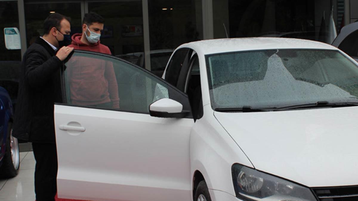 Yeni düzenlemeyle otomobil satışlarında 60 aya kadara taksit yapılabilecek. Kararın çok olumlu olduğunu söyleyen Garaj Avrasya Yönetim Kurulu Başkanı Mehmet Ali Özkan, 2’nci el otomobil piyasasında pandemi nedeniyle son 1 yıldır ciddi dalgalanmaların yaşandığını aktardı.