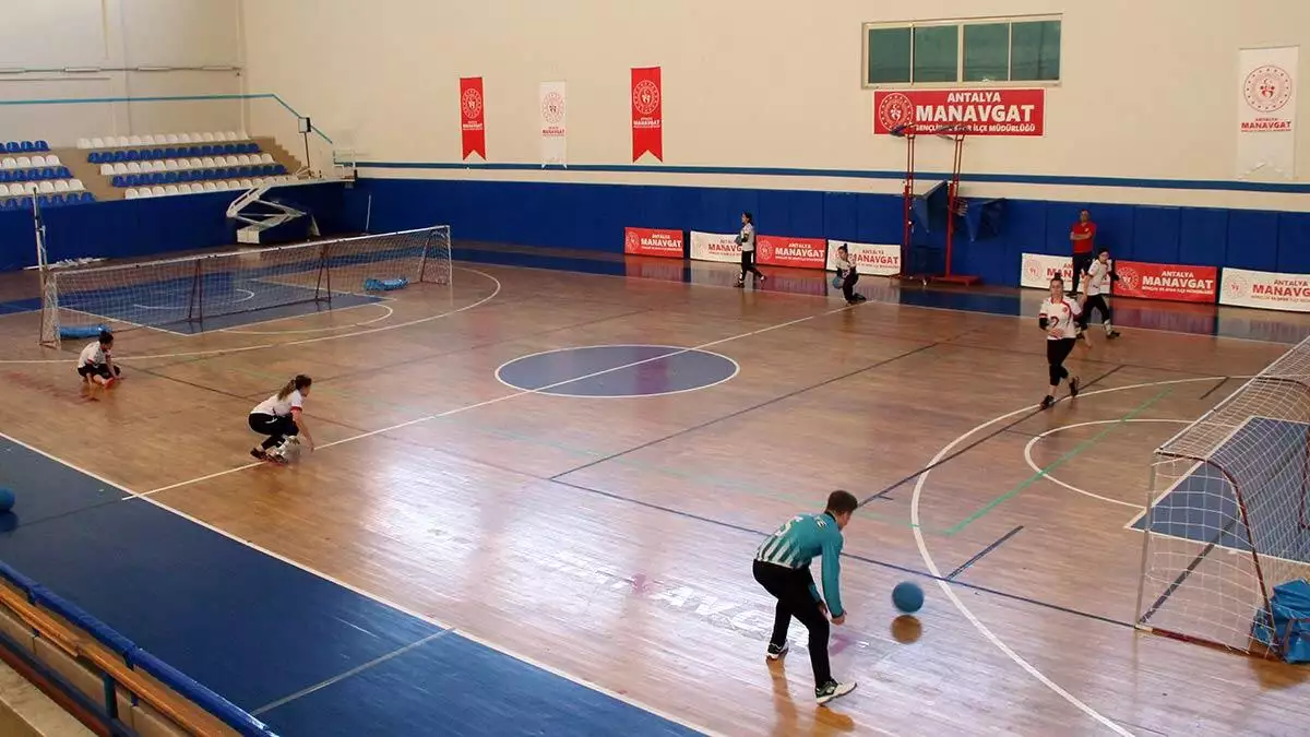 Goalball türkiye kadın milli takımı, 2021 tokyo paralimpik oyunları'na hazırlanmak amacıyla antalya'nın manavgat ilçesinde kampa girdi.