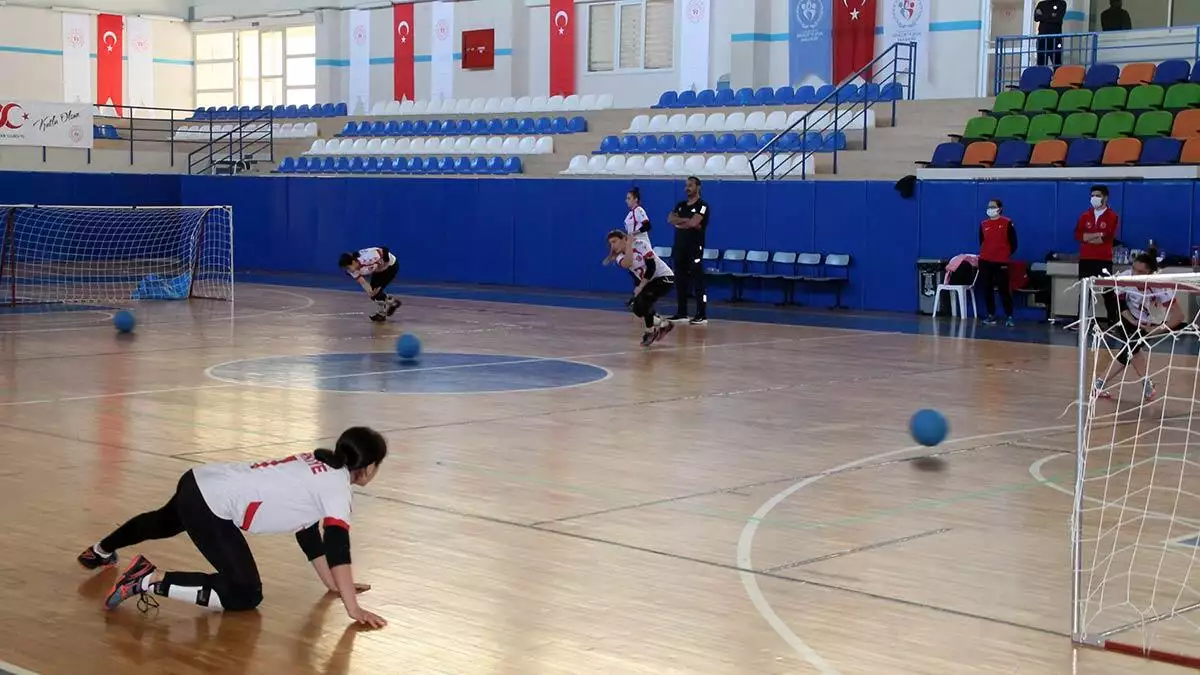 Goalball türkiye kadın milli takımı kampta
