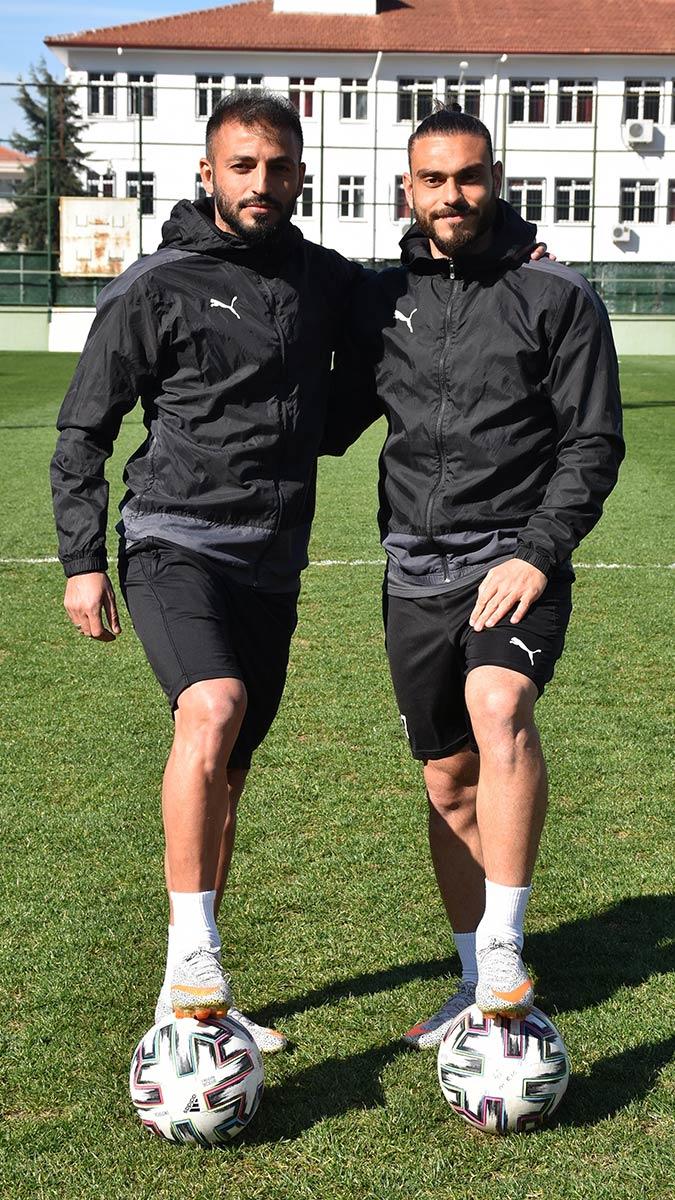 Misli.com 2'nci Lig Kırmızı Grup'ta en yakın rakibine 19 puan fark atarak şampiyonluğa koşan lider Manisa FK Türkiye'de kırılmadık rekor bırakmadı.