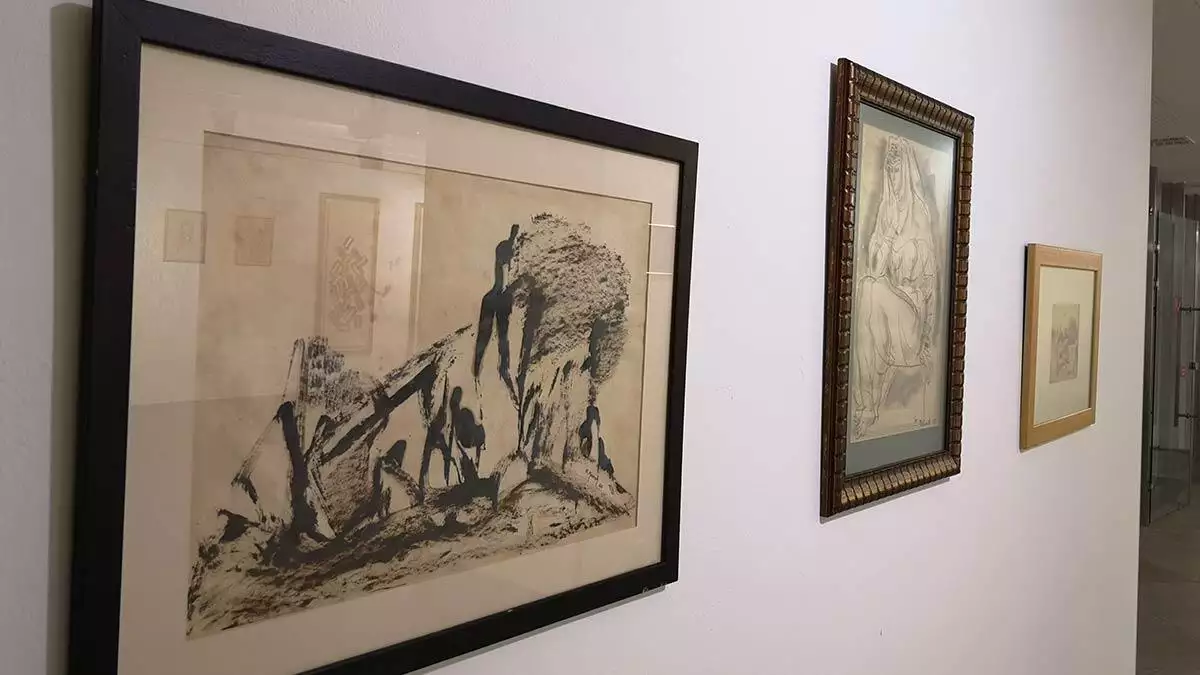 İstanbul kültür üniversitesi sanat galerisi (i̇küsag), ünlü ressamların eserlerinin yer aldığı "kağıttan i̇şler" adlı sergiyi sanatseverlerle buluşturdu.