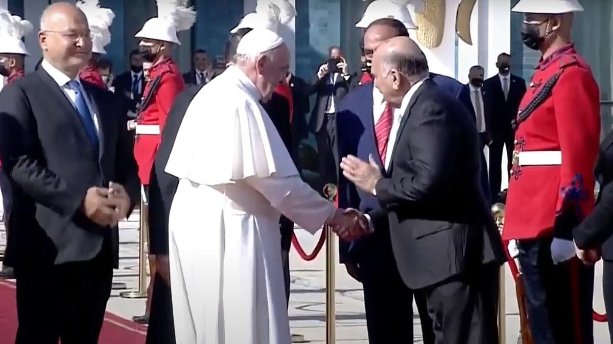 Papa Francis tarihi Irak ziyaretini tamamladı