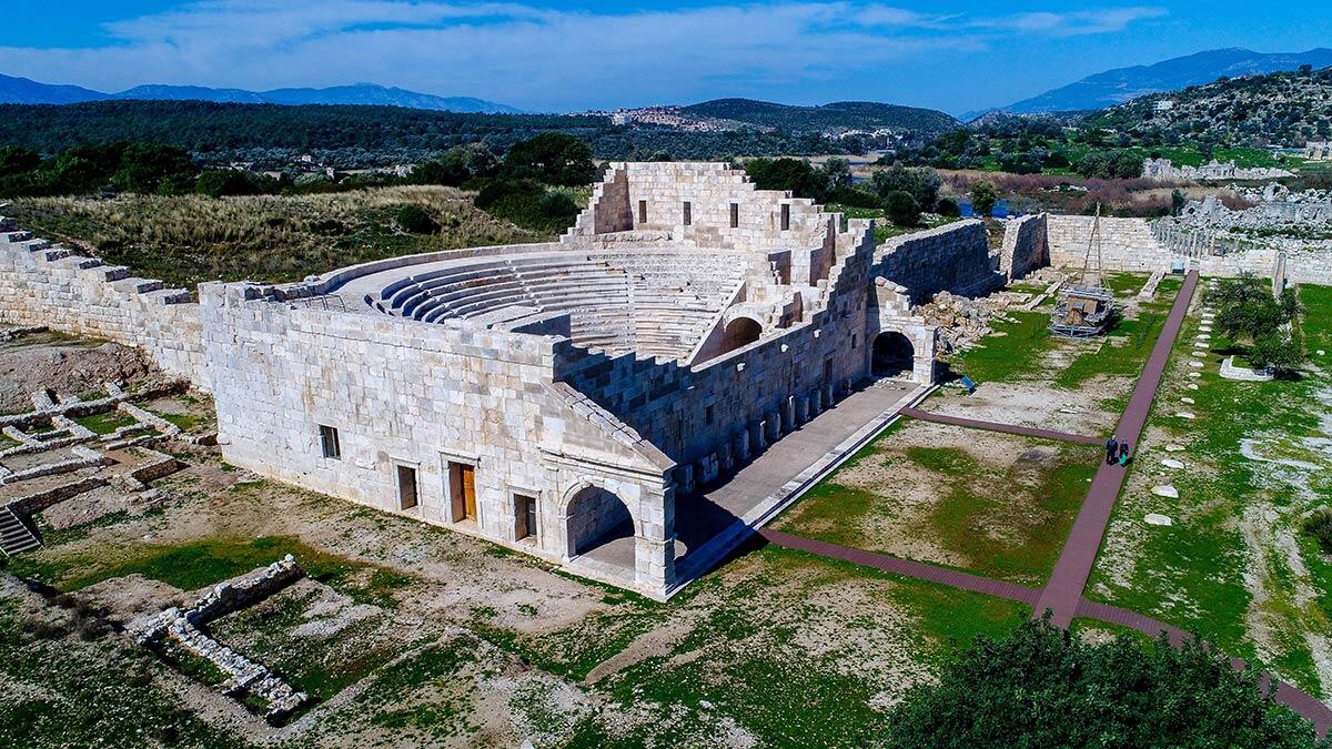 Patara'da yürüyüş yollarında çökme