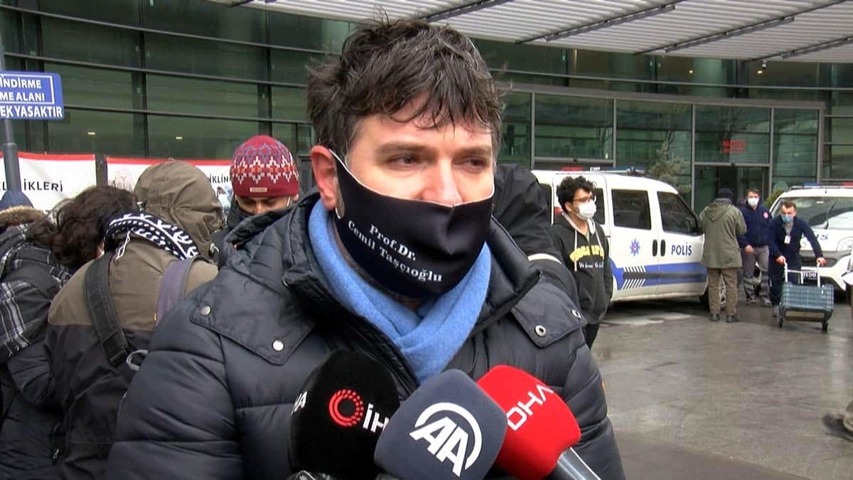 Pandeminin birinci yıl dönümünde anma