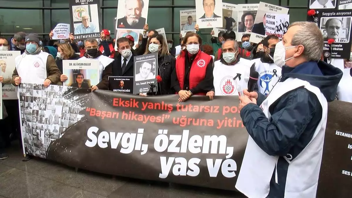 Salgın nedeniyle ölen sağlık çalışanları, pandeminin birinci yıl dönümünde anıldı. Prof. Dr. Cemil taşcıoğlu'nun oğlu onur taşcıoğlu, "1 yıl geçti, çok fazla bir şey değişmedi" dedi.