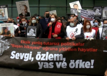 Türkiye'de ilk koronavirüs vakasının açıklandığı günün üzerinden tam 1 yıl geçti. Pandeminin birinci yıldönümüne gelindiğinde, Türkiye'de 29 bin 227 kişi virüse yenik düştü. Bunların bir bölümünü de salgının en ön safında yer alan sağlık çalışanları.