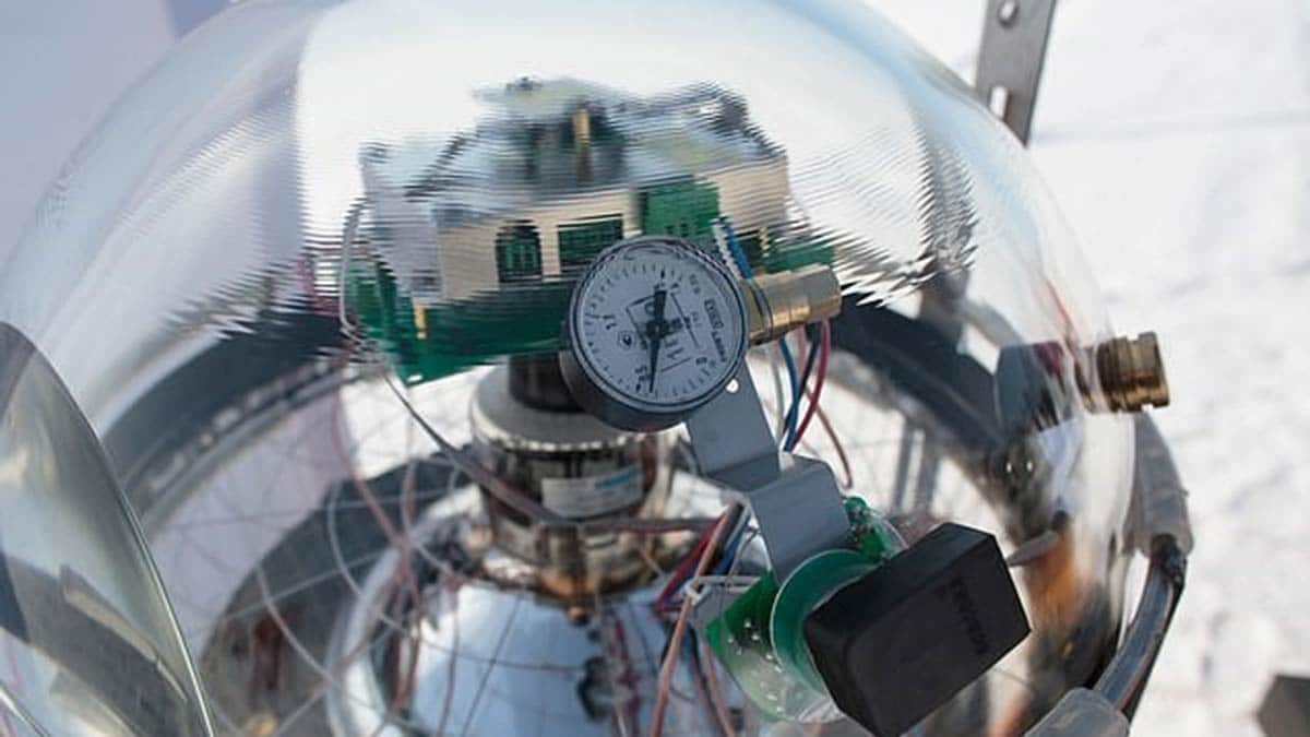 Rusya, nötrino teleskobunu devreye soktu