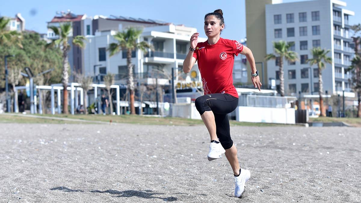 Yörük kızı milli atlet Olimpiyatlara hazırlanıyor