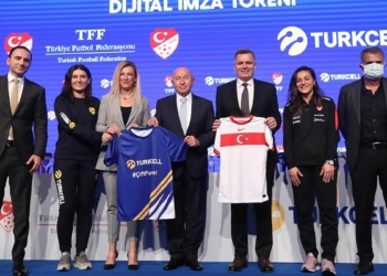 Kadın futbolunun gelişimine destek