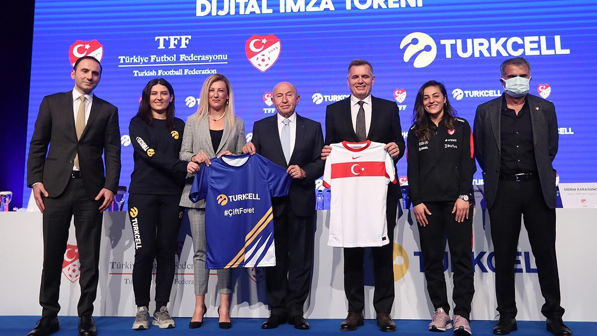 Kadın futbolunun gelişimine destek