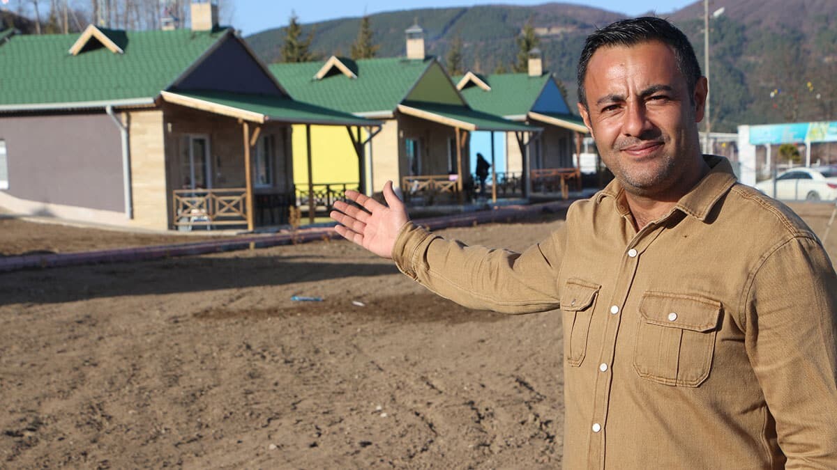 Türkiye'de koronavirüs salgınının ardından başlayan kısıtlamalar sonrası vatandaşların dağ ve hobi evlerine olan ilgisi arttı.