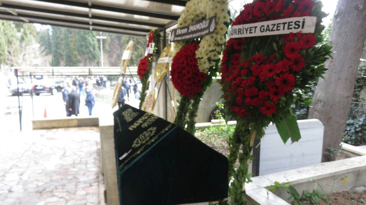 Seçkin Türesay son yolculuğuna uğurlandı