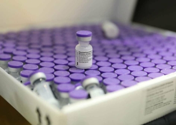 Türkiye'ye 2.8 milyon doz BionTech aşısı geldi