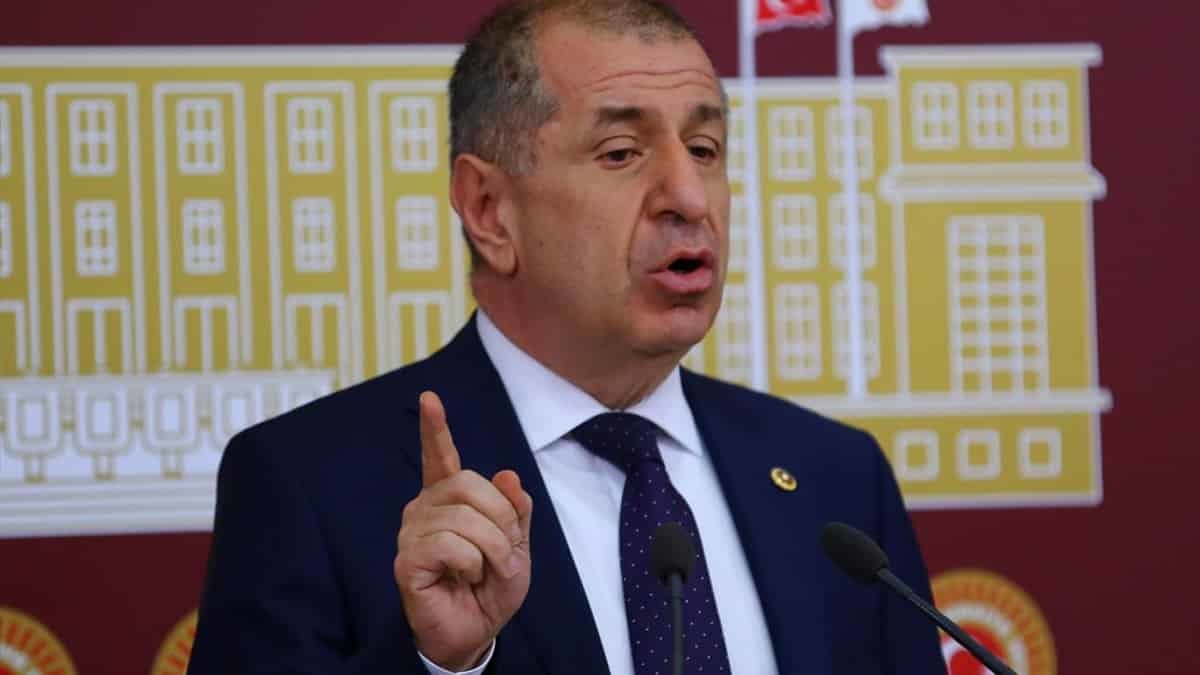 Ümit Özdağ partisinden istifa etti