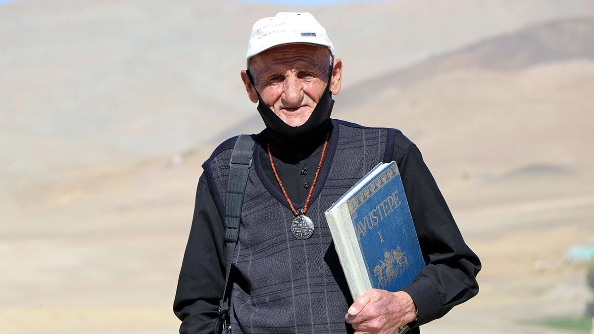 Kayıp Zamanın Bekçisi kitabında zamana yolculuk