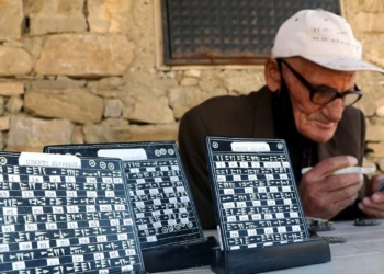 Kayıp Zamanın Bekçisi kitabında zamana yolculuk