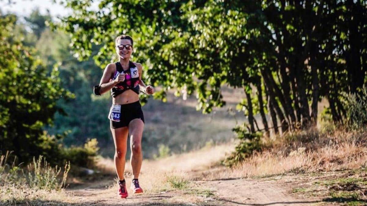 Yalova'da rüzgarın kızı lakaplı Elif Numanoğlu’nun atletizm ve patika koşularında birçok birincilikleri ve madalyaları bulunuyor.