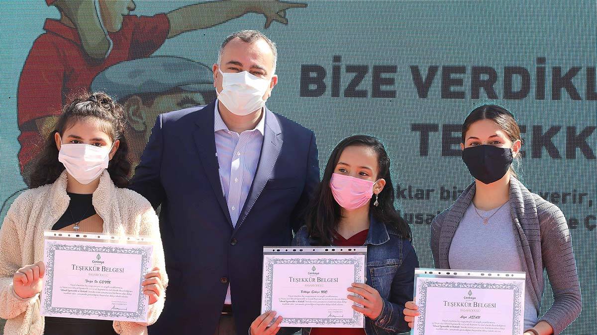 Resim yarışması ödül töreni şenliğe dönüştü