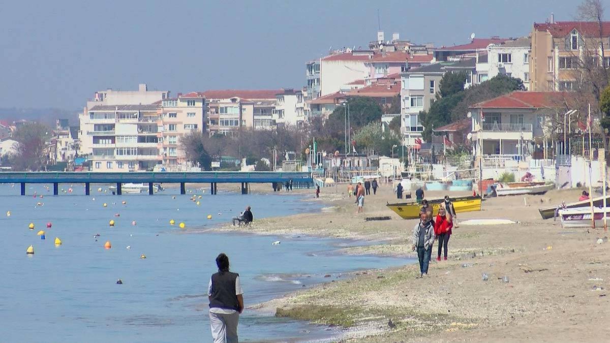 82 saatlik kısıtlamada yazlıklarına akın ettiler