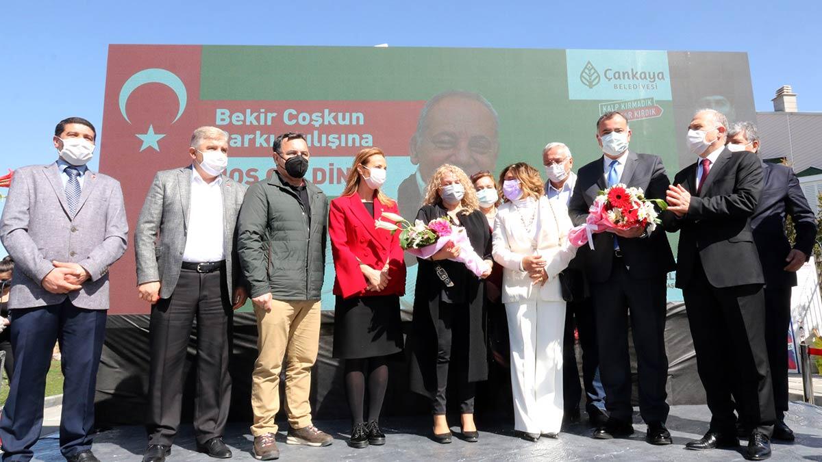 Çankaya Belediyesinin Dodurga Mahallesi'nde yapımını tamamladığı Bekir Coşkun Parkı hizmete açıldı. Topluma kattığı değerler ile halkın sevgisini kazanmış gazeteci Bekir Coşkun'un adı Çankaya'da yaşamaya devam edecek.