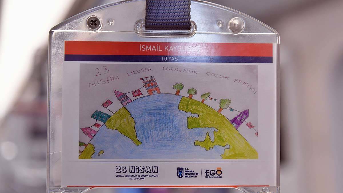 23 Nisan Ulusal Egemenlik ve Çocuk Bayramı nedeniyle Büyükşehir çocuklar için Başkent'i kutlama mesajlarının yer aldığı billboardlarla süsledi.