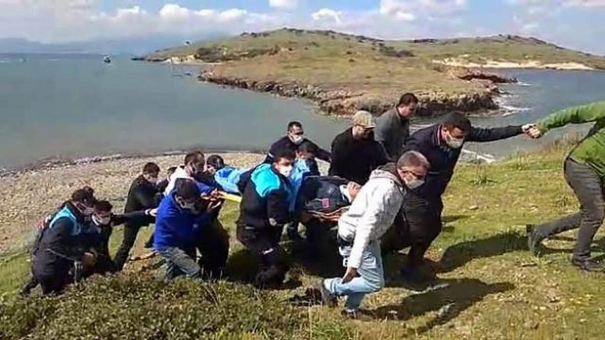 Foça'da askeri eğitim uçağı düştü