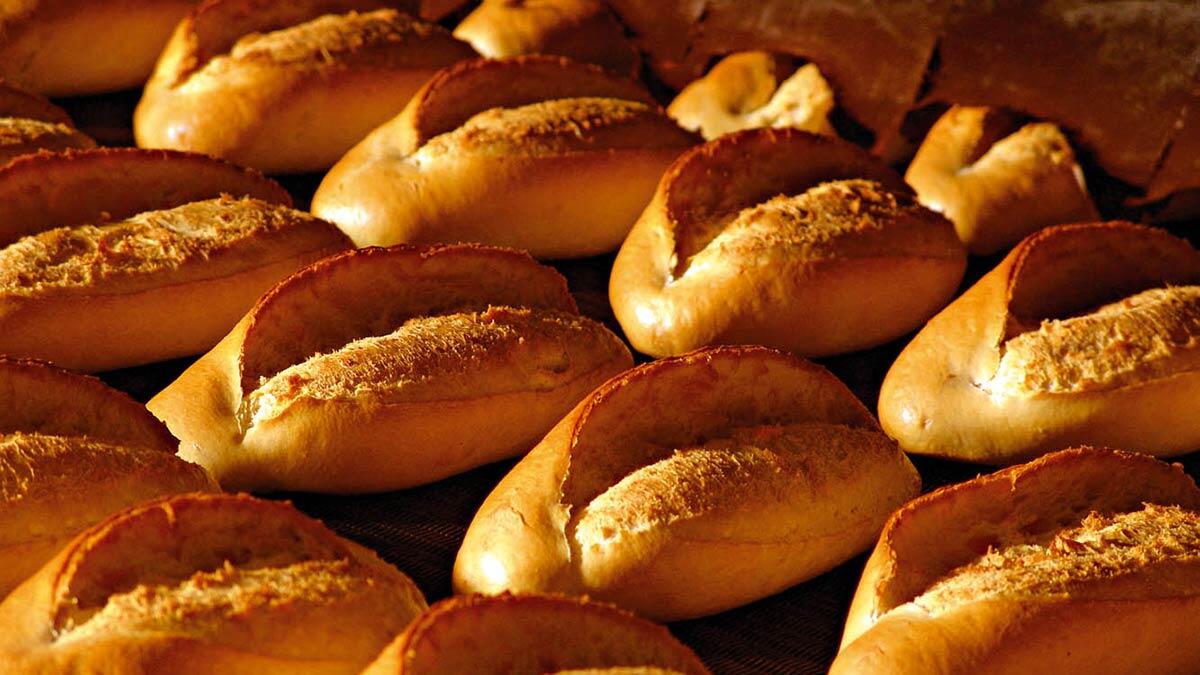 Halk Ekmek Fabrikası tarafından üretilen 250 gramlık normal Halk ekmek Ramazan ayında 1 TL’den satılacak.