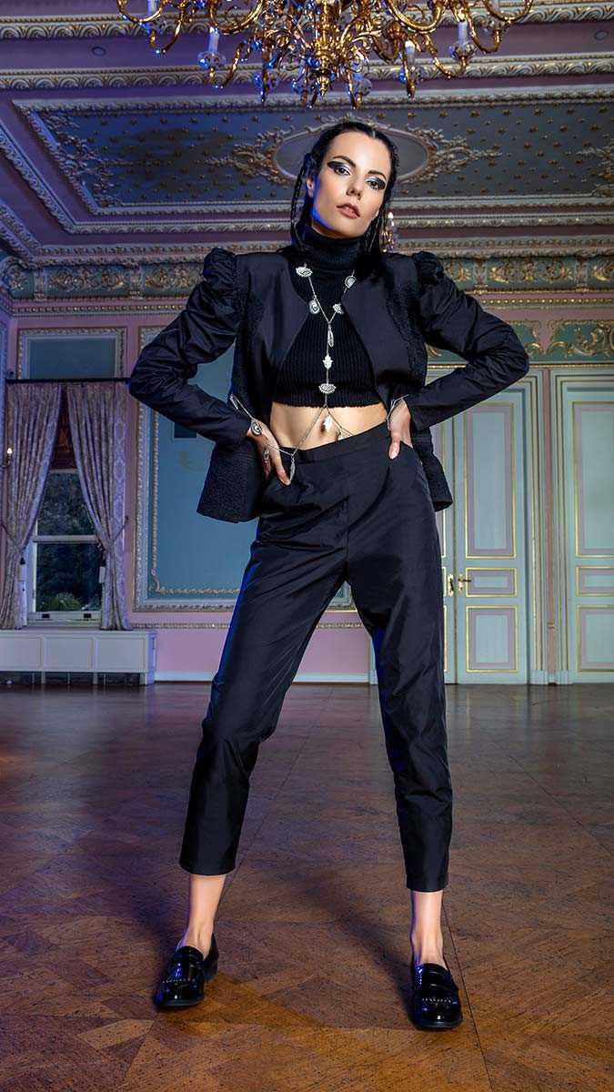 Tasarımcı Mert Erkan'dan Cadılar Meclisi koleksiyonu